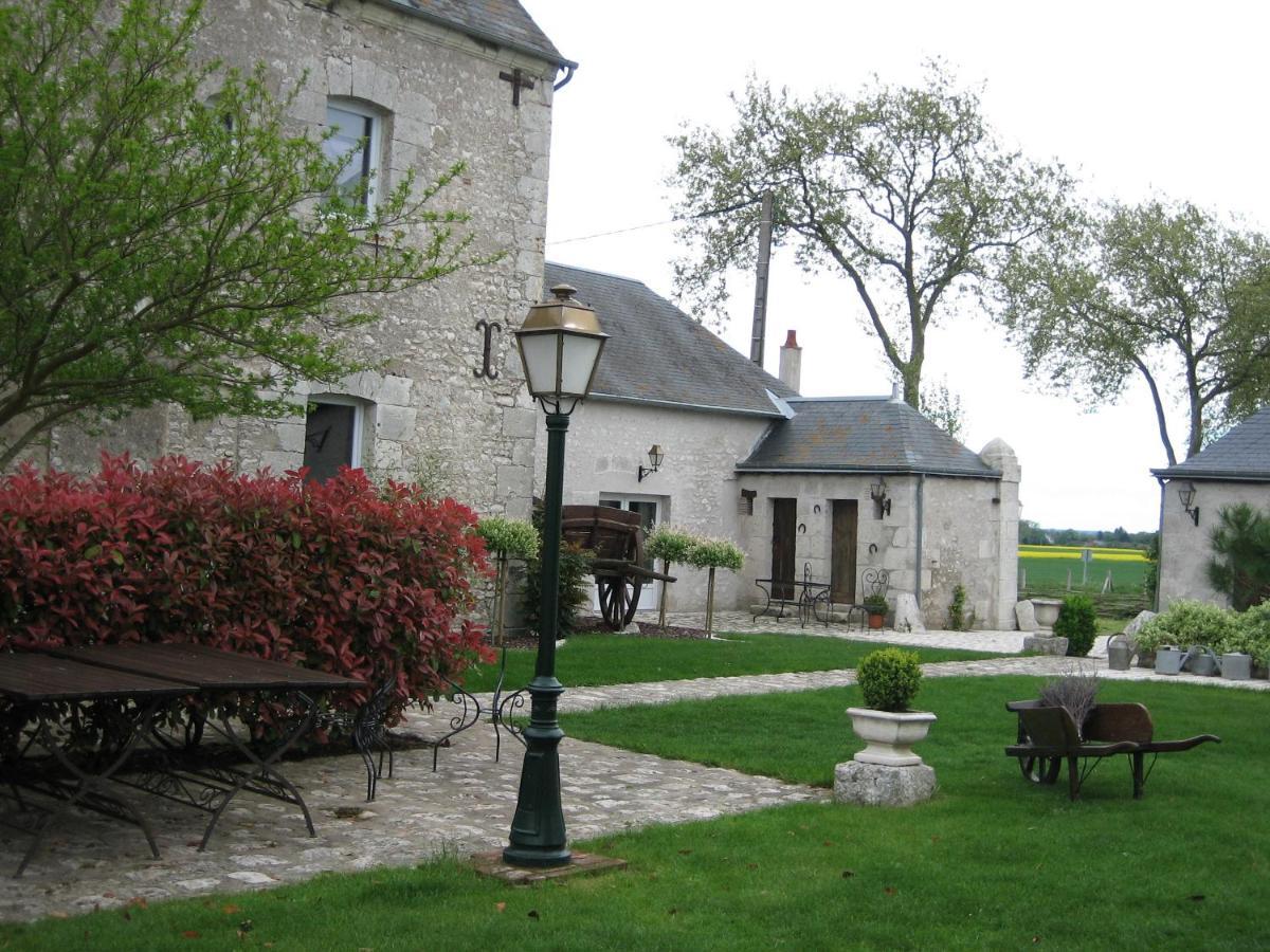 Hotel La Ferme Des 3 Maillets Avaray Exterior foto