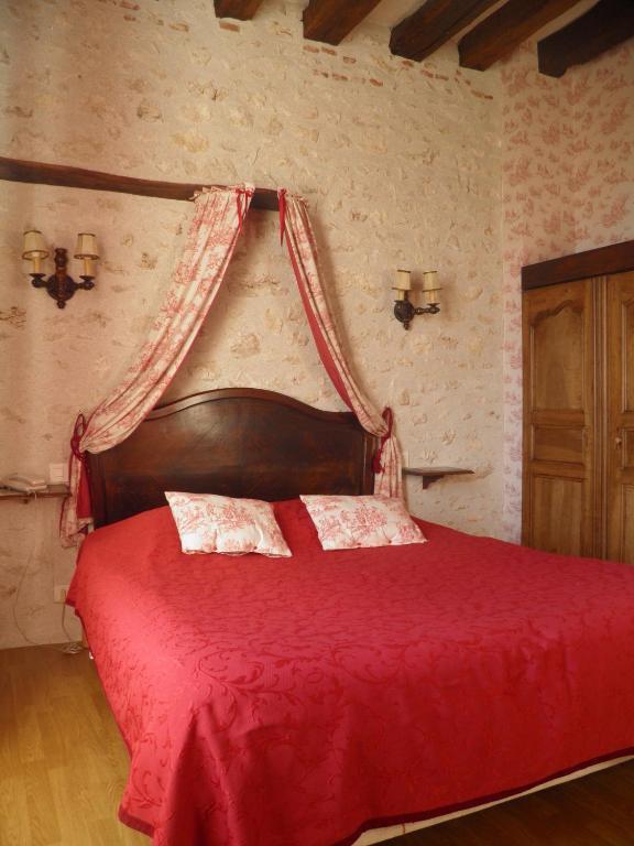 Hotel La Ferme Des 3 Maillets Avaray Habitación foto