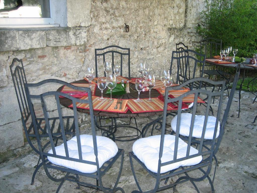 Hotel La Ferme Des 3 Maillets Avaray Exterior foto
